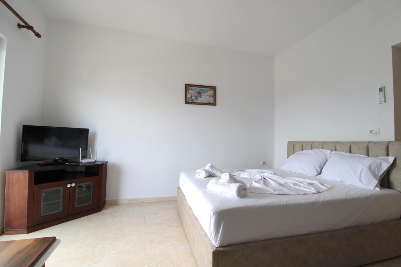 Vila Bilali Appartement Ksamil Buitenkant foto